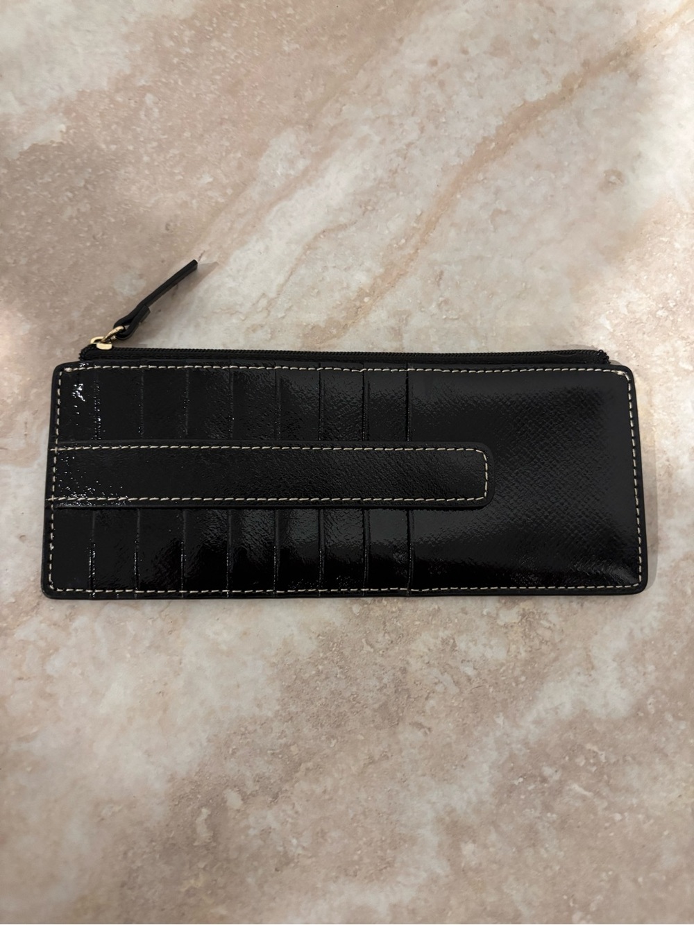 Lodi’s Black Leather Women’s Slim Zip Card Wallet